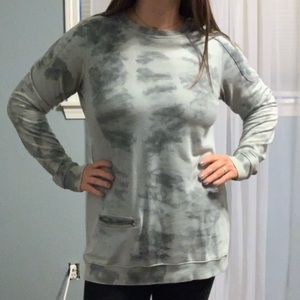 Tunic length sweatshirt